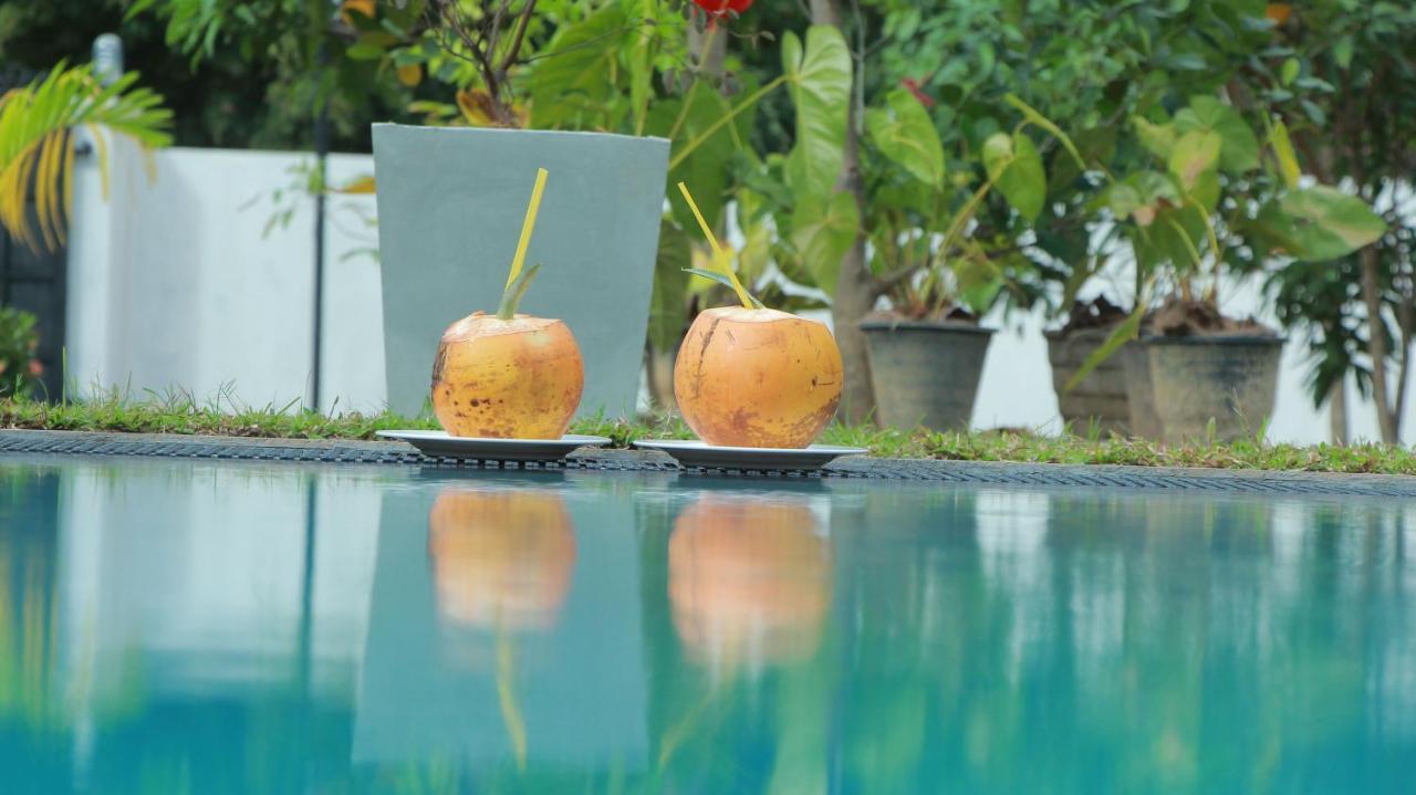 Sayu Garden Hotel Habaraduwa Exterior photo